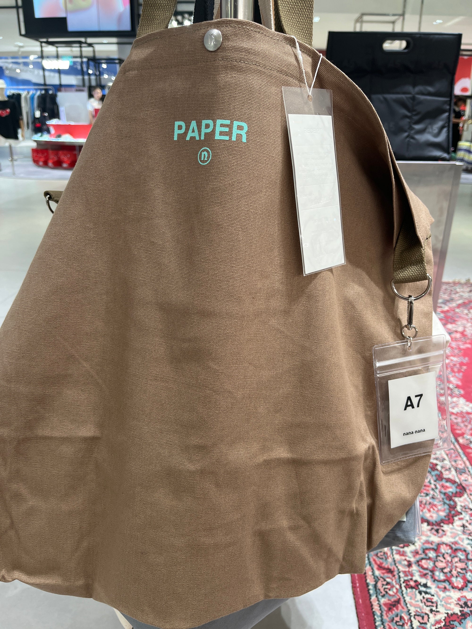 PAPER / L (TOTE BAG) KHAKI